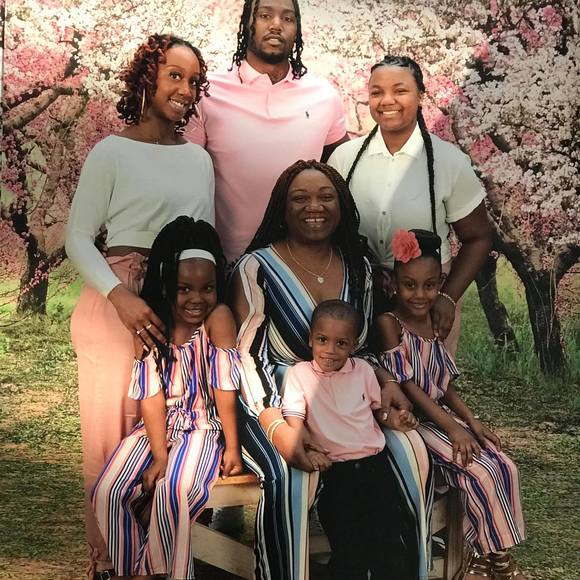 Meet your Posher, Tonya - Picture 1 of 1